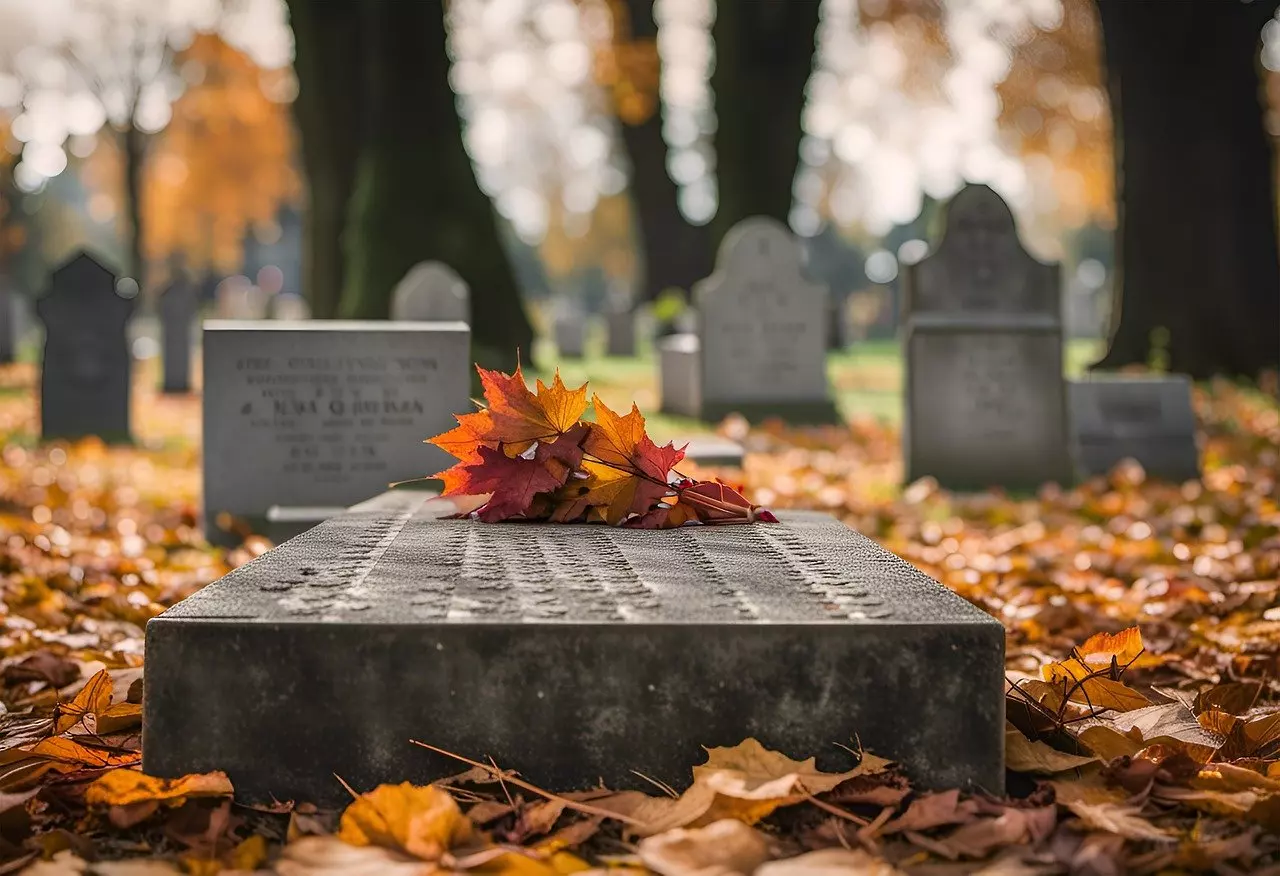 Symbolbild Friedhof im Herbst